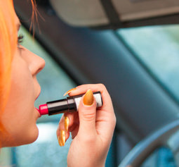 La distraction au volant: un risque évitable